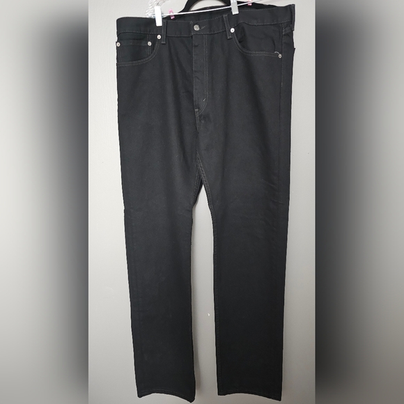 LEVI STRAUSS & CO. Men's Black Jeans 505. Size: 40/36 - Picture 2 of 16